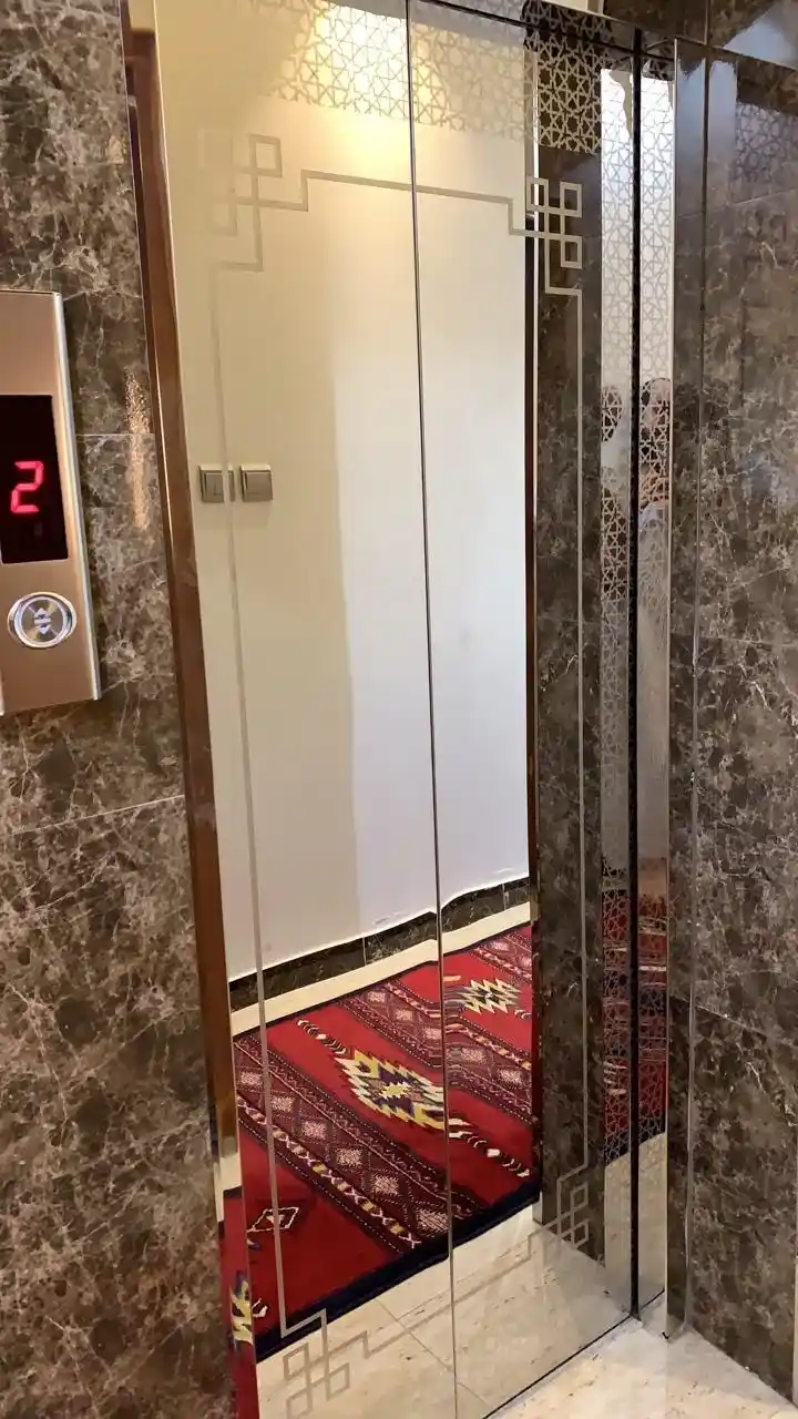 كابينة مصعد سكنية - رواد الثقة